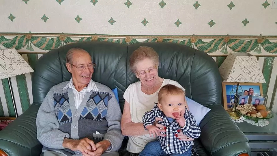 A Beautiful Story Of Undying True Love! Husband Requested To Be Moved Beside His Dying Wife. A Beautiful Story Of Undying True Love! Husband Requested To Be Moved Beside His Dying Wife.