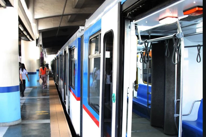 DOTC inks deal with SMART to provide free Wi-Fi DOTC inks deal with SMART to provide free Wi-Fi