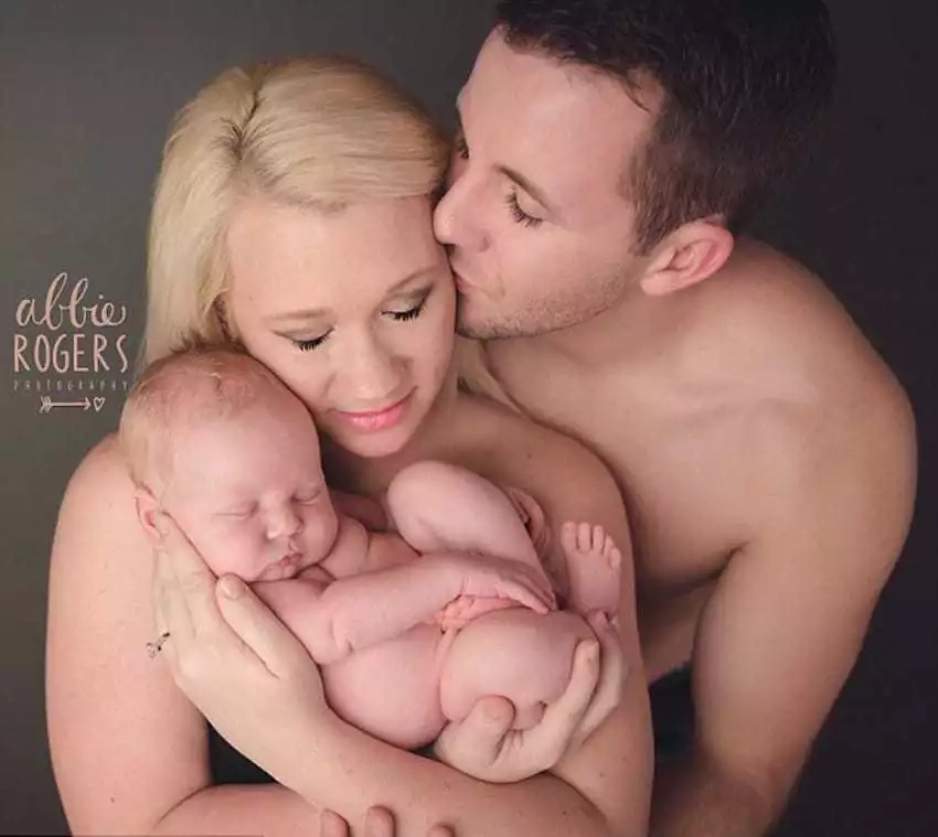 LOOK: Family has a photo shoot, what the baby does next will make you laugh! LOOK: Family has a photo shoot, what the baby does next will make you laugh!