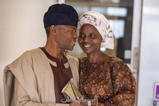 See this lovable couple's pre-wedding photoshoot 35 years after getting married See this lovable couple's pre-wedding photoshoot 35 years after getting married