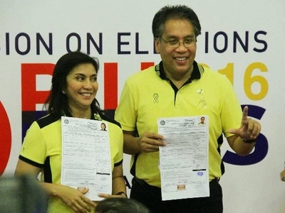 Roxas, Robredo attend Cebu mayor oath-taking, thank supporters