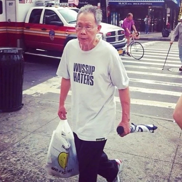 Hilarious English statements find their way on clothing Hilarious English statements find their way on clothing