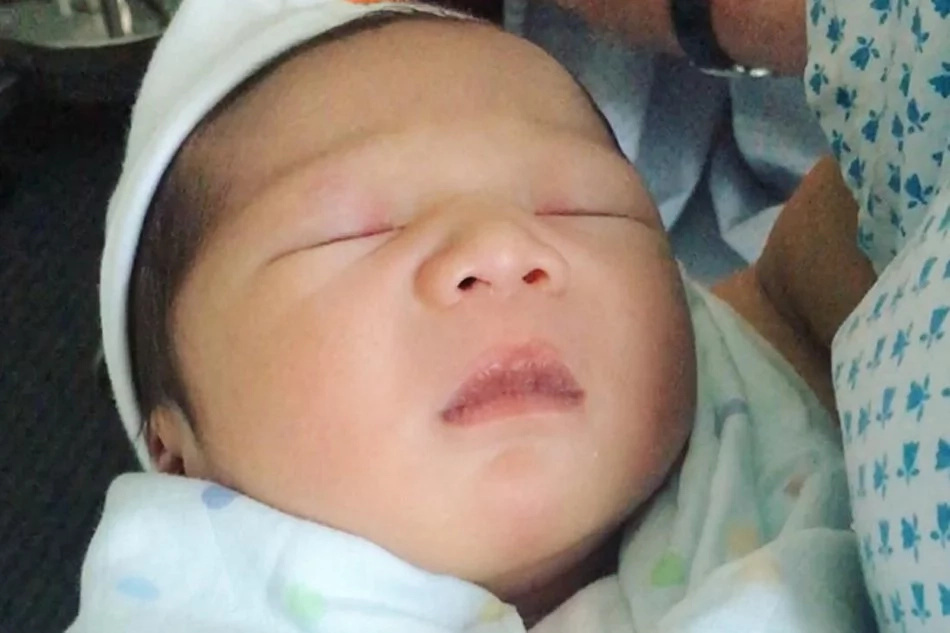Alex Gonzaga admits her family’s life now revolves around sister Toni’s baby Seve Alex Gonzaga admits her family’s life now revolves around sister Toni’s baby Seve