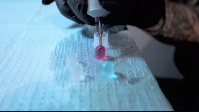 Tired of blood tests? Don’t worry! We have tattoos that changes colors to detect levels of sodium, glucose and PH! Tired of blood tests? Don’t worry! We have tattoos that changes colors to detect levels of sodium, glucose and PH!