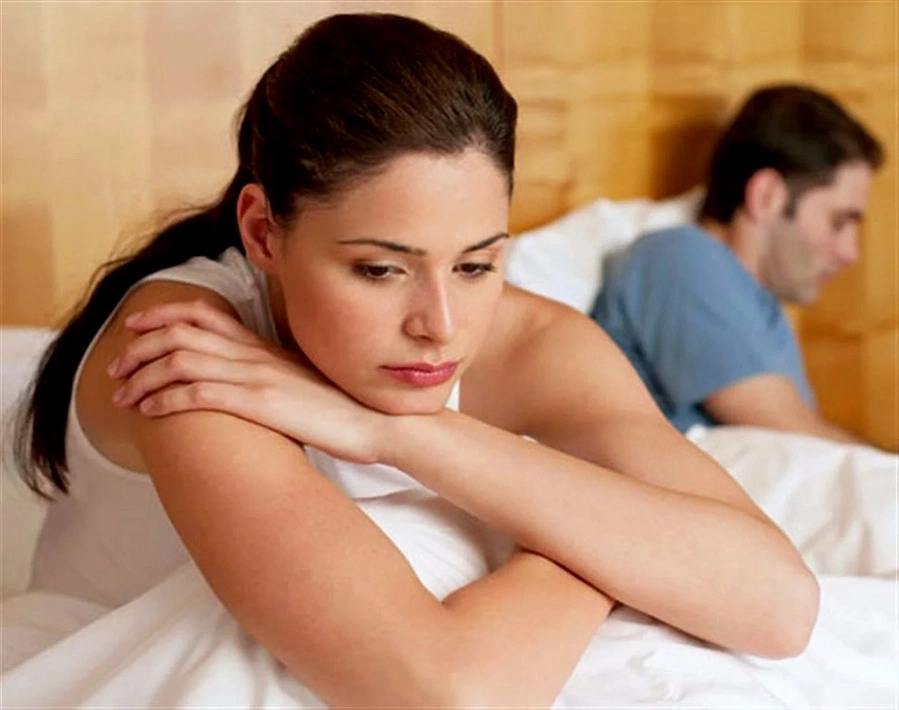 Her husband complains about the body smell she has. Help! Her husband complains about the body smell she has. Help!
