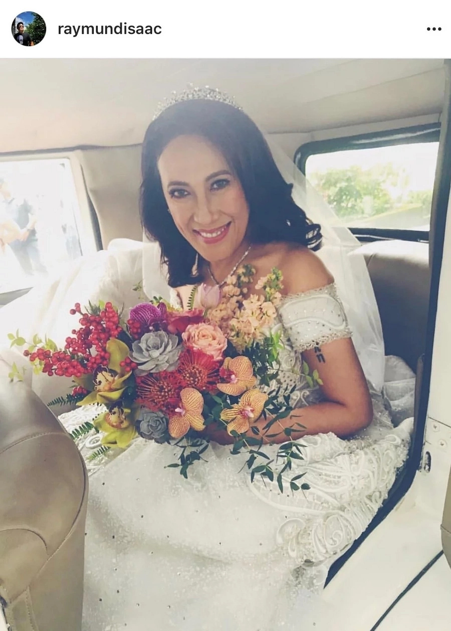 Photos & video from inside the church where Ai-Ai delas Alas & Gerald Sibayan got married go viral Photos & video from inside the church where Ai-Ai delas Alas & Gerald Sibayan got married go viral