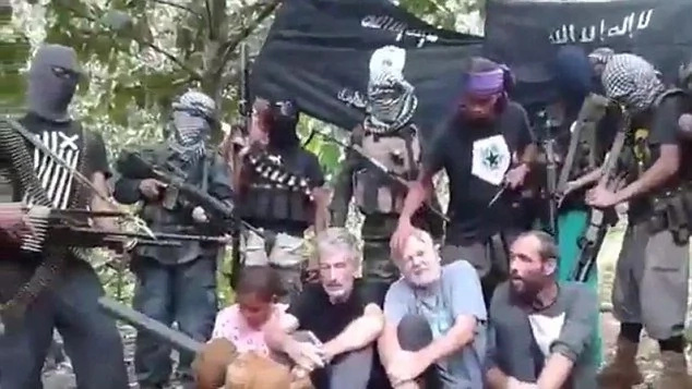 Abu hostages: They treat us like animals Abu hostages: They treat us like animals