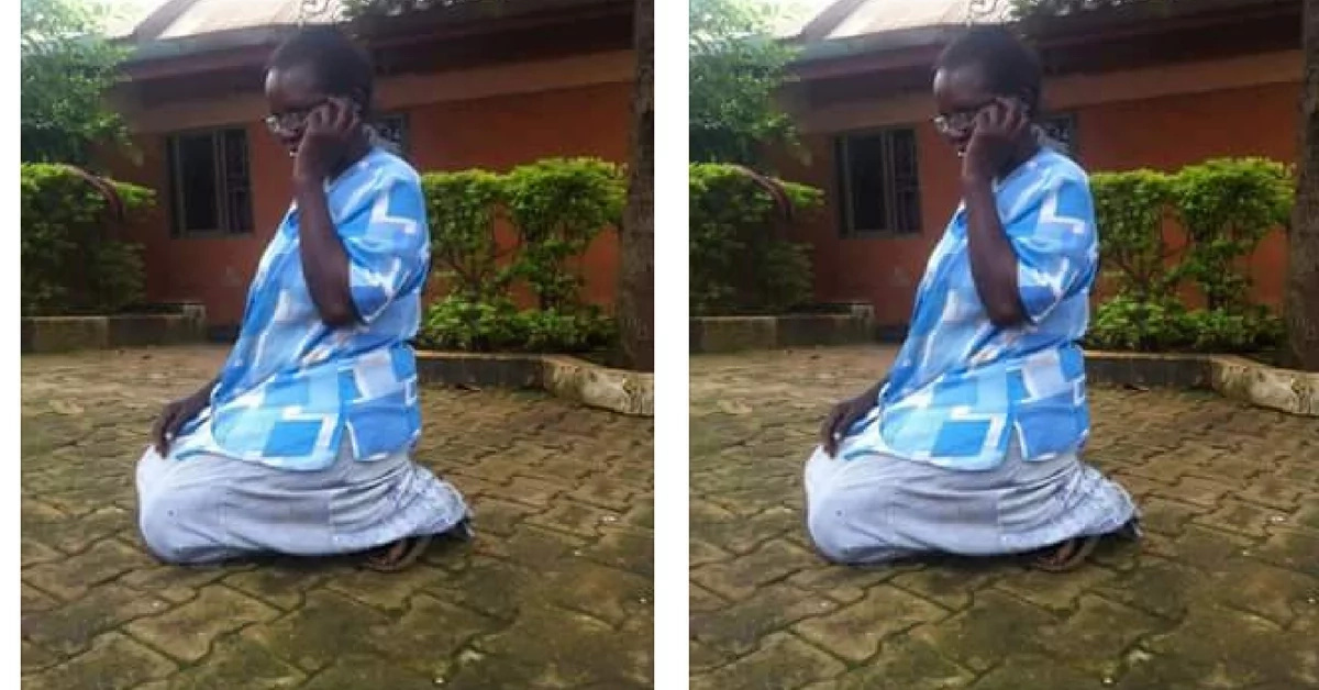 This Ugandan woman recevieng husbands call while kneeling has everyone talking