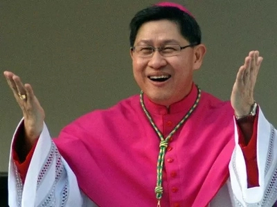 Cardinal Tagle passiontately tells people to let go of materialism and to make way for people this Christmas