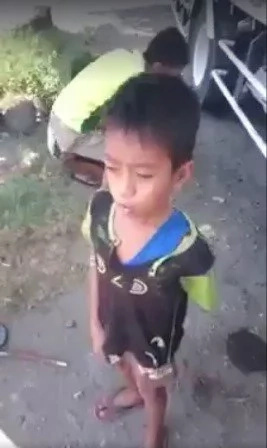 VIRAL: Young boy's angelic voice caught on video VIRAL: Young boy's angelic voice caught on video
