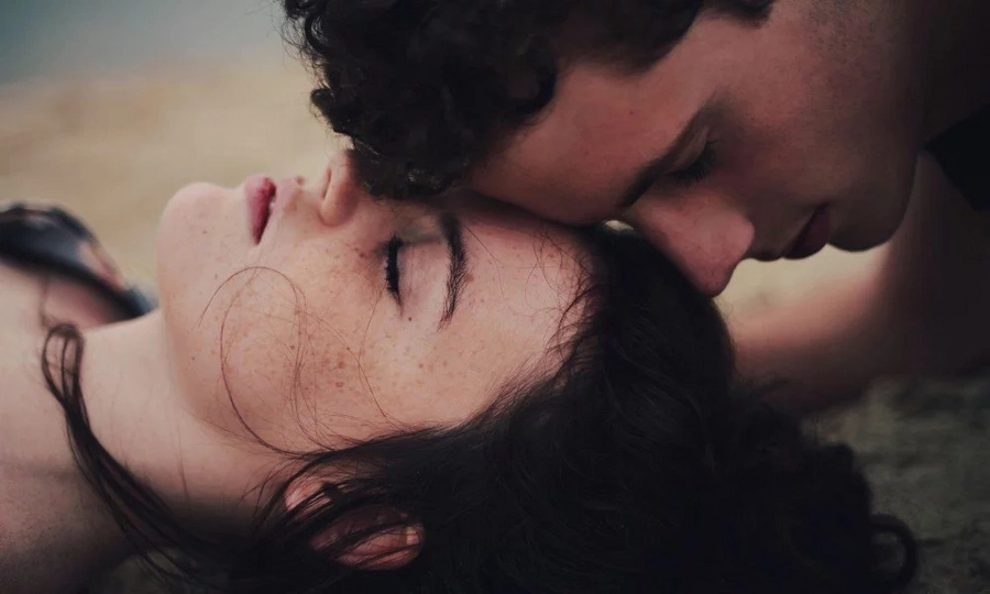 Stop competing and start enjoying physical intimacy instead! Stop competing and start enjoying physical intimacy instead!