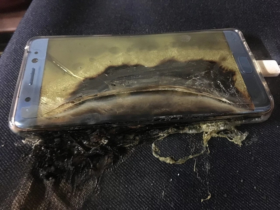 Apple 1:0 Samsung Apple 1:0 Samsung
