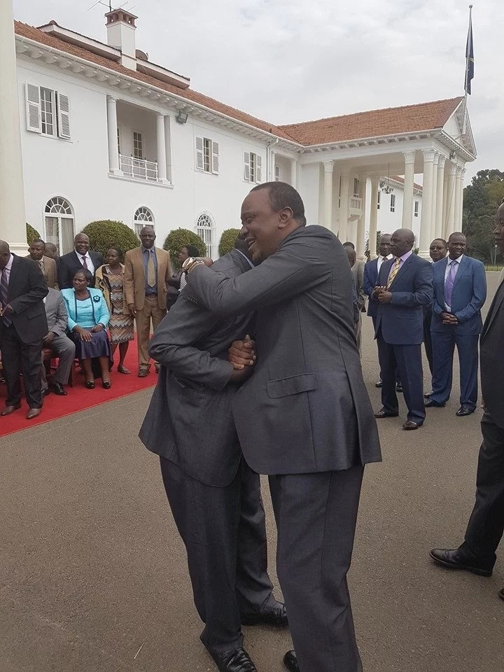 President Uhuru meets with politician who insulted him