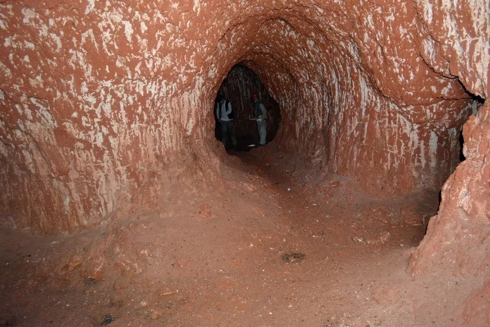 Researchers have found very ancient massive tunnels. When they examined the burrows scary truth came out Researchers have found very ancient massive tunnels. When they examined the burrows scary truth came out