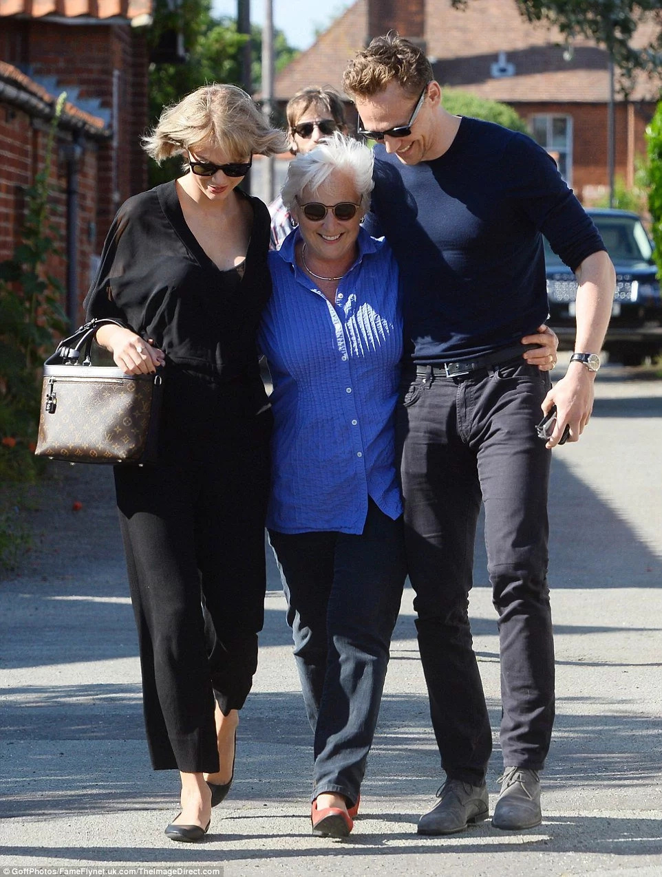 Calvin Harris figures in a car accident Calvin Harris figures in a car accident