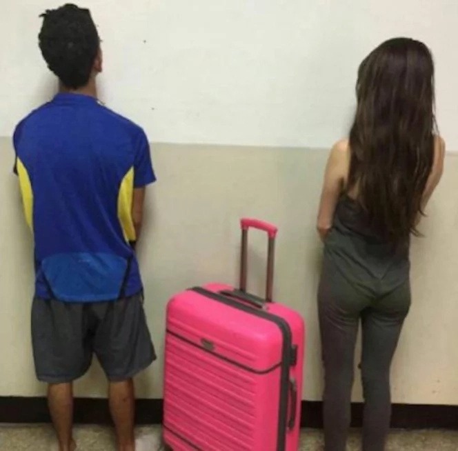 Woman Caught Red-handed While Trying To Smuggle Her Lover Out Of Jail In SUITCASE (photos) Woman Caught Red-handed While Trying To Smuggle Her Lover Out Of Jail In SUITCASE (photos)