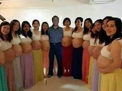 Genius! One husband with 13 wives, all pregnant at the same time & same month