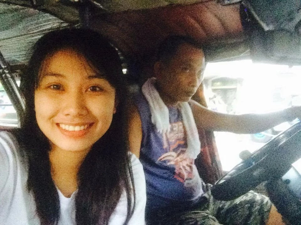 This Pinay student is proud of her dad who earns money by driving a jeepney This Pinay student is proud of her dad who earns money by driving a jeepney