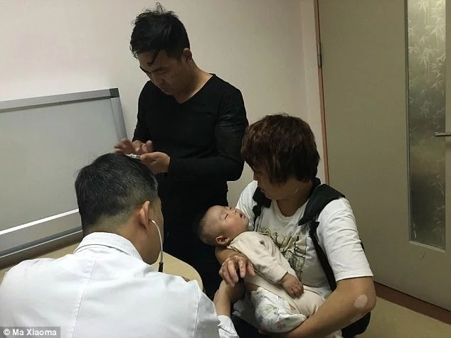 Wen Yuan gets checked Wen Yuan gets checked