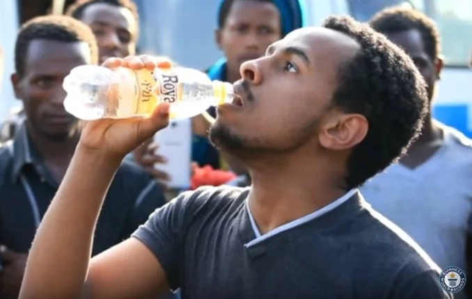 Watch this man from Ethiopia break an AMAZING Guinness World Record (photos, video)