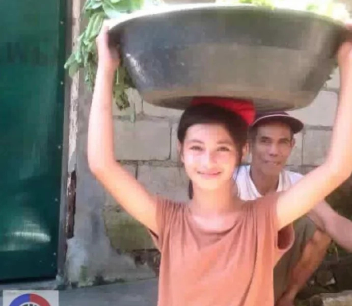 Girl selling vegetables goes viral for looking like Liza Soberano Girl selling vegetables goes viral for looking like Liza Soberano