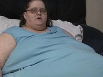 'Doctors were shocked when a 272kg woman gave birth to an 18kg baby' story was... FAKE!