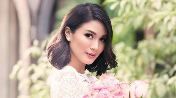 Heart Evangelista says Chiz Escudero dreams for her to do a 'Malena'-like film Heart Evangelista says Chiz Escudero dreams for her to do a 'Malena'-like film