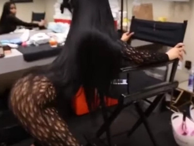Nicki Minaj Twerking In Nothing But A Tight Black Thong Is Making Men Drool