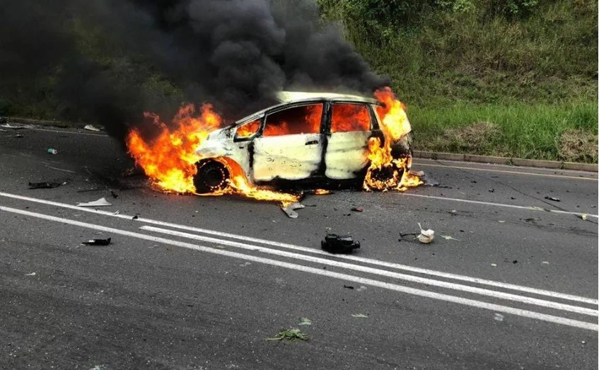 The scene of the incident after the trapped man was rescued. Source: Facebook/KZN Traffic The scene of the incident after the trapped man was rescued. Source: Facebook/KZN Traffic
