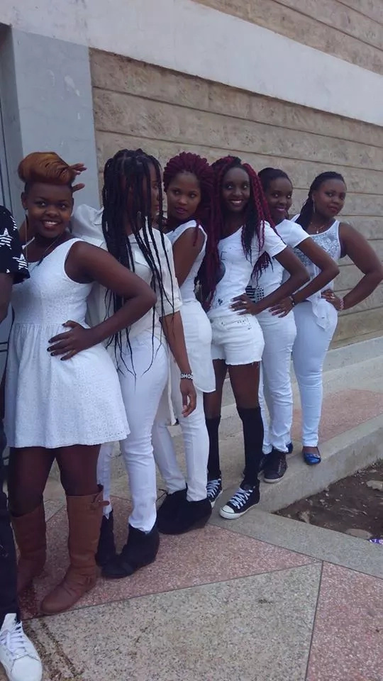 Kenyans react to the death of 7 Kenyatta university girls at an accident