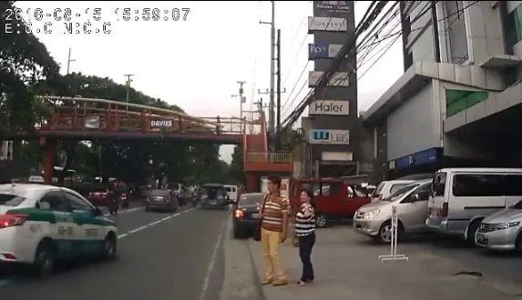 Traffic enforcer in freak accident along E. Rodriguez Ave. Traffic enforcer in freak accident along E. Rodriguez Ave.