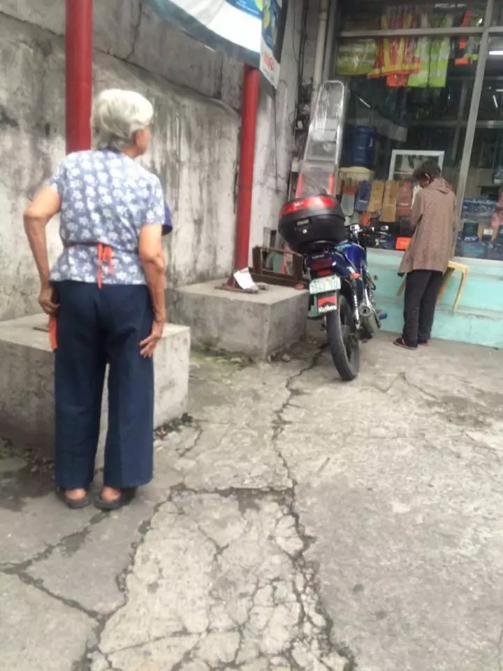 Netizen shares heartmelting encounter with poor grandma Netizen shares heartmelting encounter with poor grandma