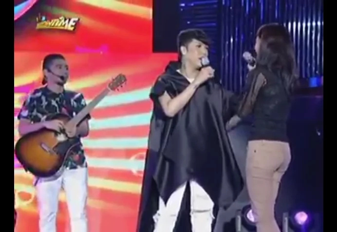 TRENDING THROWBACK! It’s! Showtime adVice Ganda segment guest made a confession on the host. TRENDING THROWBACK! It’s! Showtime adVice Ganda segment guest made a confession on the host.