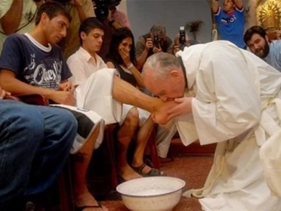 9 surprising things Pope Francis did that make him even more admirable