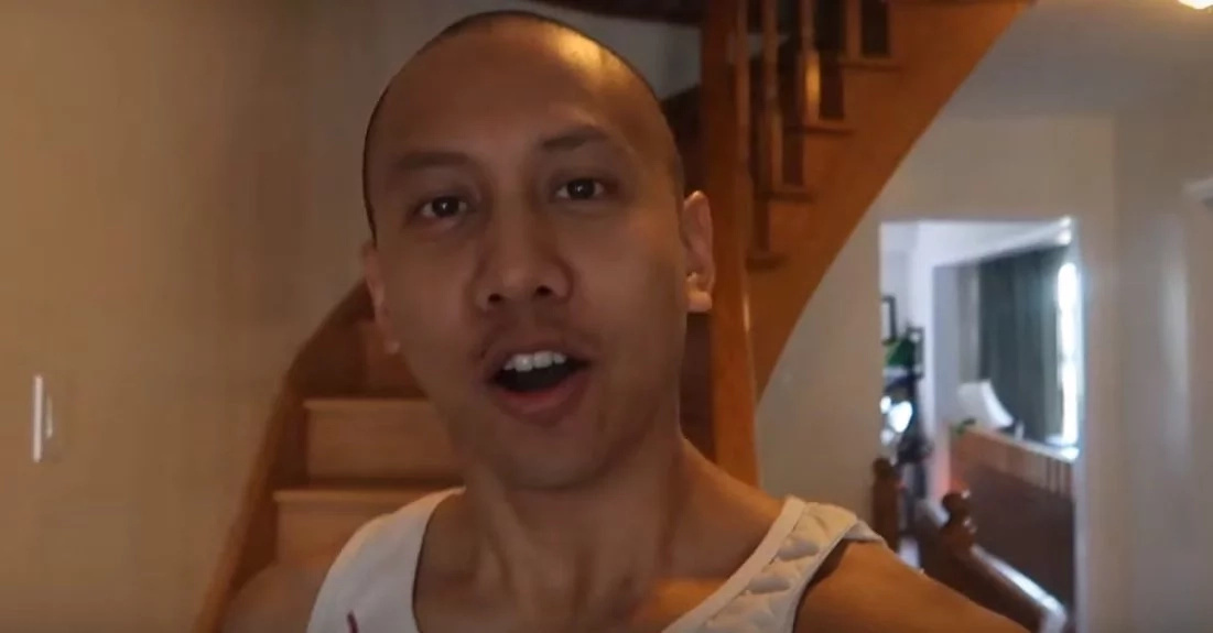 Mikey Bustos shares a piece of himself. He toured his fans in his house in Canada! Mikey Bustos shares a piece of himself. He toured his fans in his house in Canada!