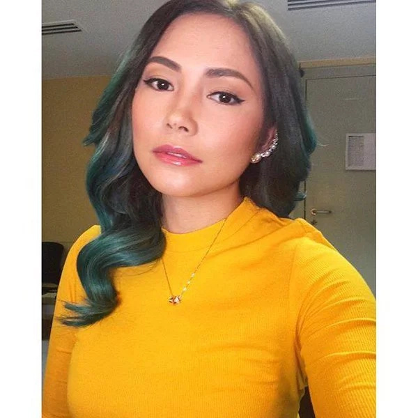 Yeng Constantino reunites with childhood inspiration on stage Yeng Constantino reunites with childhood inspiration on stage