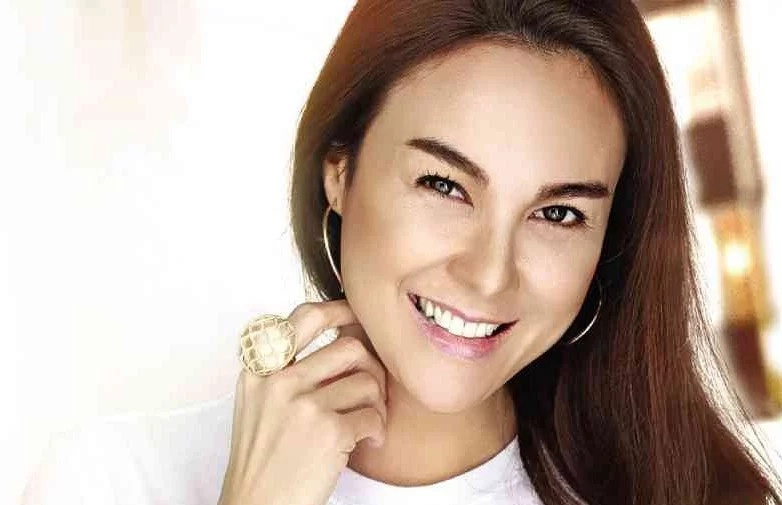 Ka-party nila si La Greta! Gretchen Barretto celebrates her "kasambahay's" birthday at home Ka-party nila si La Greta! Gretchen Barretto celebrates her "kasambahay's" birthday at home