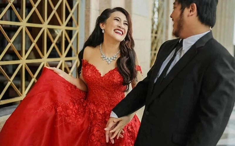 Isabelle Duterte's pre-debut gown is similar to Ai-Ai's prenup gown Isabelle Duterte's pre-debut gown is similar to Ai-Ai's prenup gown