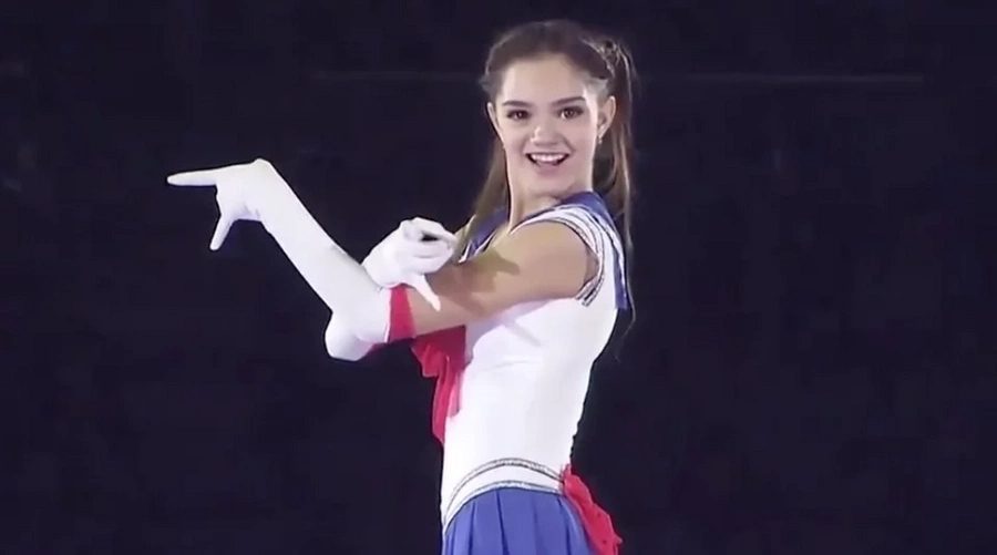 Awesome: Cute Russian ice skater goes viral in Japan after 'Sailor Moon' performance! Awesome: Cute Russian ice skater goes viral in Japan after 'Sailor Moon' performance!