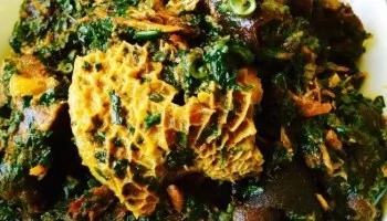 How To Cook Edikang Ikongsoup With Oxtail Meat And Uziza Leaves