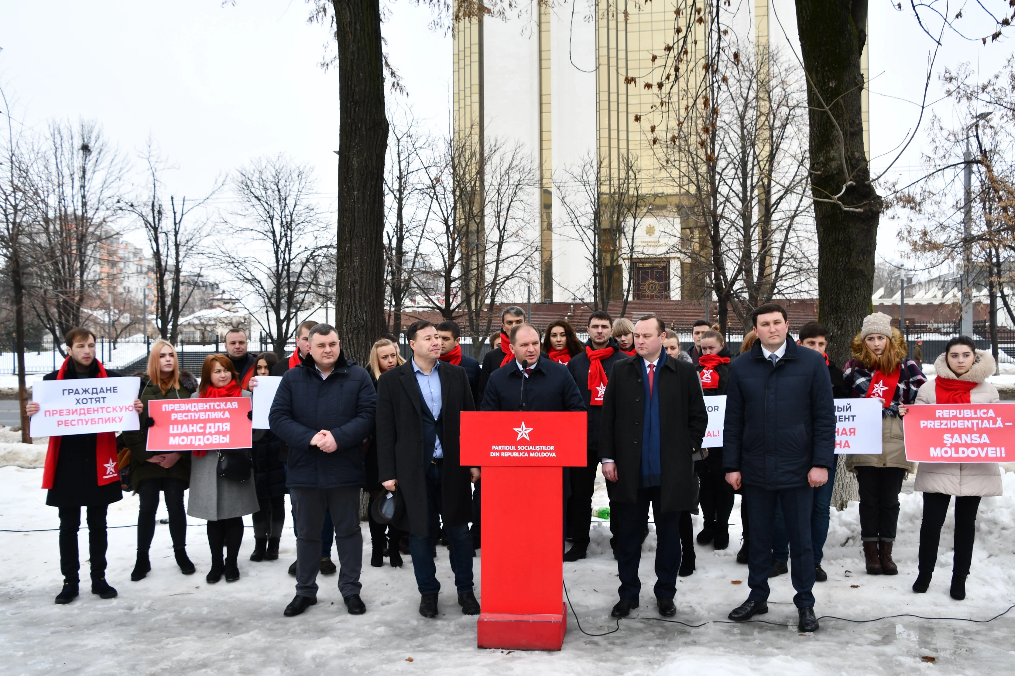 Socialiștii au prezentat argumente în favoarea tranziției către o formă prezidențială de guvernare în Republica Moldova