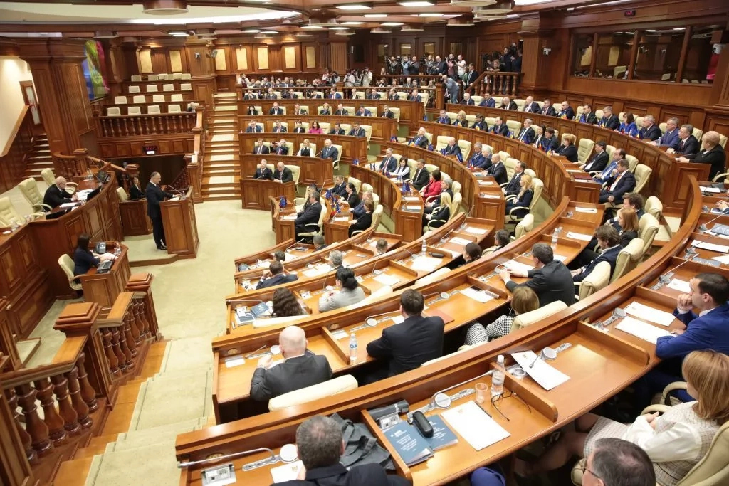 Deputații PSRM au participat la prima ședință a Parlamentului de legislatura a X-a