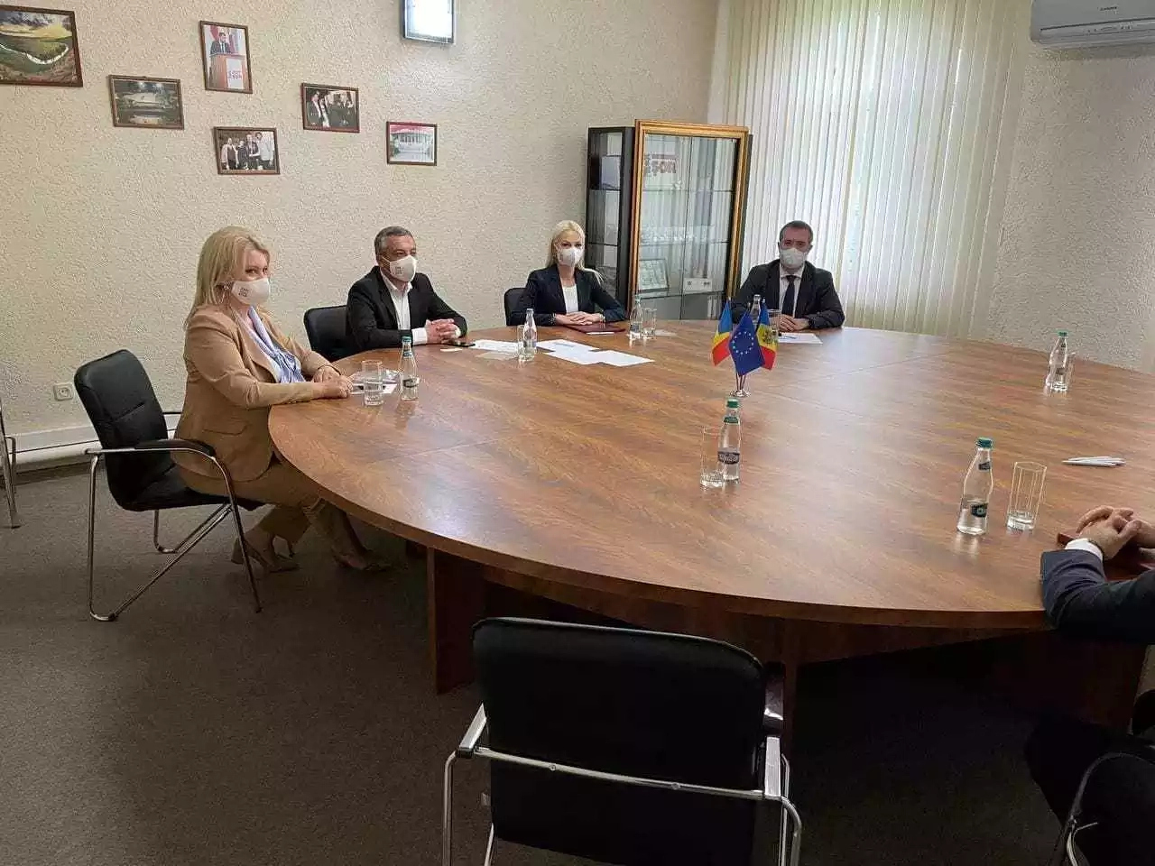 Deputații Partidului “Șor” au avut o întrevedere cu Ambasadorul României în Republica Moldova, Daniel Ioniță