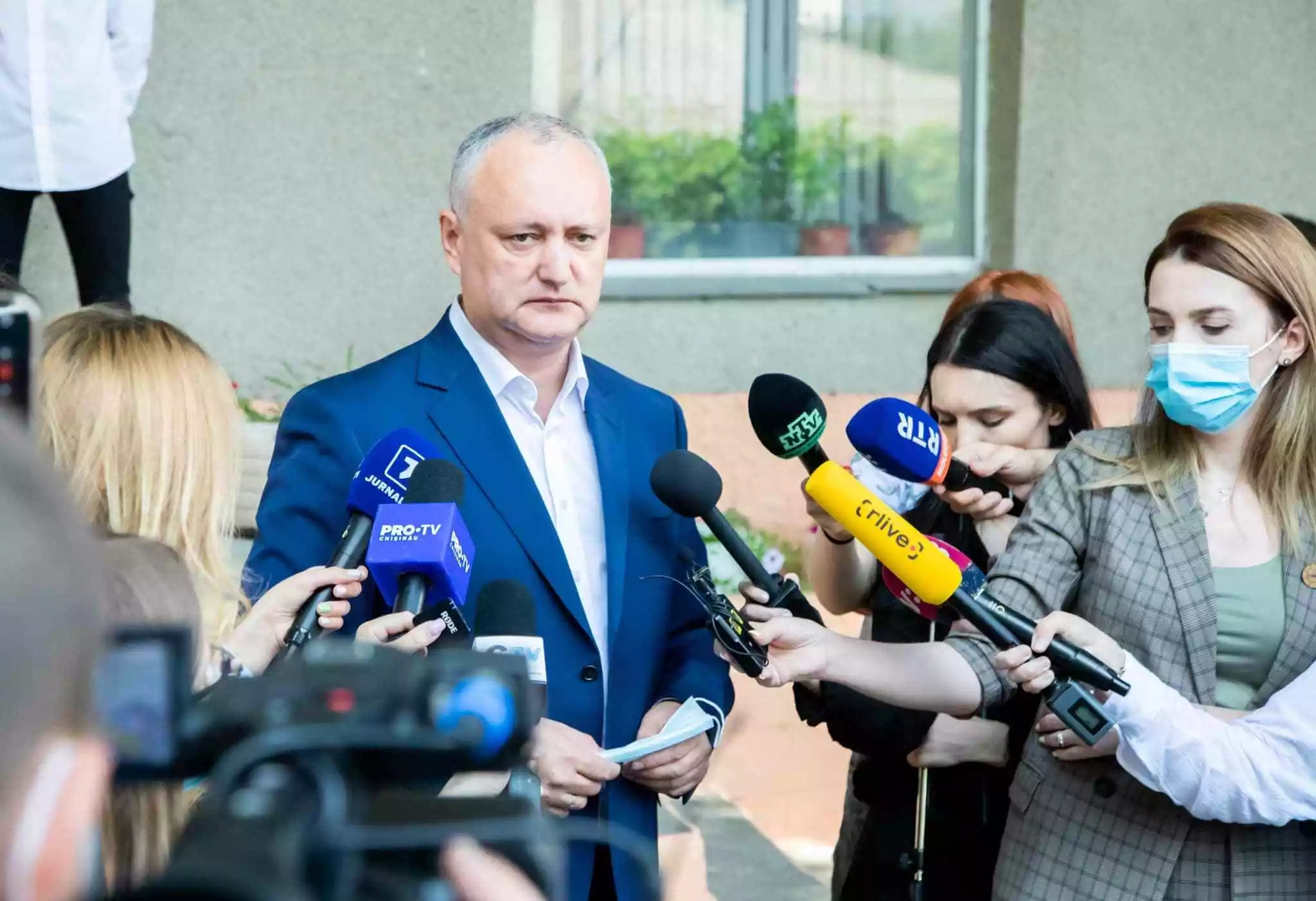 Igor Dodon a îndemnat cetățenii să iasă la votare și să-i aleagă pentru cei care au grijă de Republica Moldova